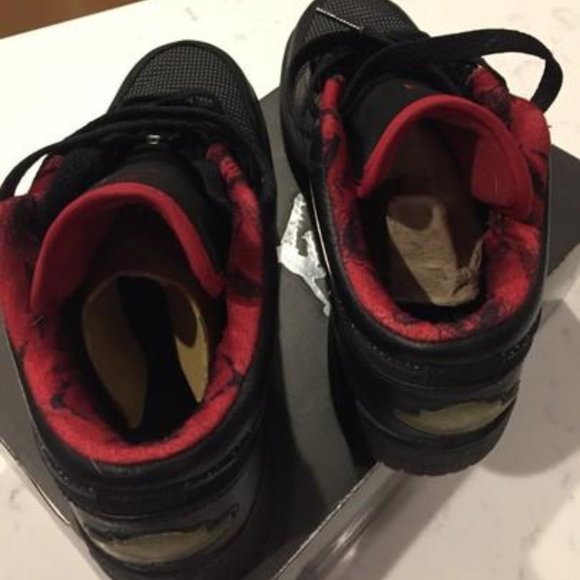 Air Jordan 1 Retro Low // Y6.5 = Women’s 8.5 - Picture 3 of 12